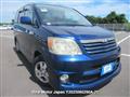 2004 Toyota Noah
