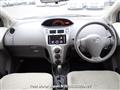 2009 Toyota Vitz