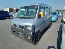 2006 Mitsubishi Minicab Van