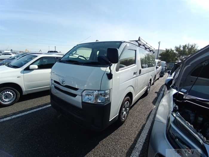2016 Toyota Hiace