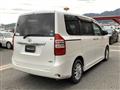 2012 Toyota Noah