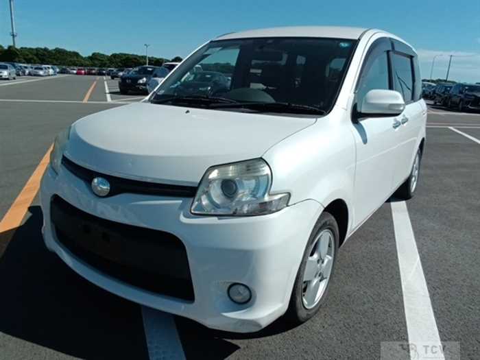 2011 Toyota Sienta