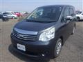 2010 Toyota Noah