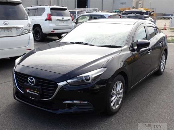 2016 Mazda Axela
