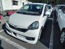 2016 Daihatsu Mira Es