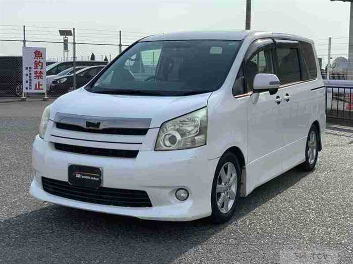 2009 Toyota Noah