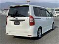 2009 Toyota Noah