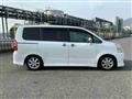 2009 Toyota Noah