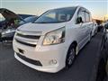 2007 Toyota Noah