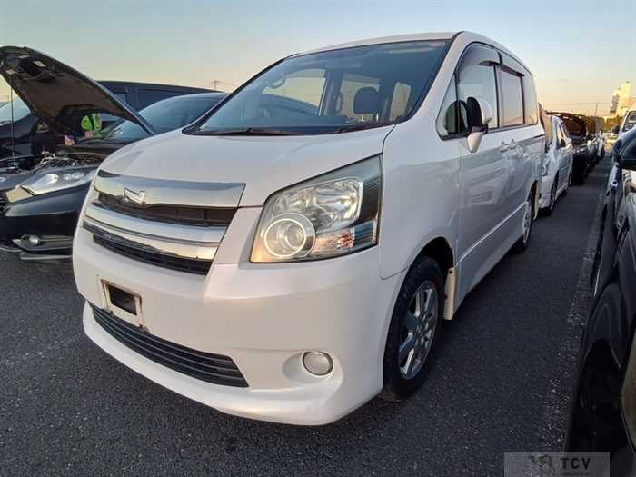 2007 Toyota Noah