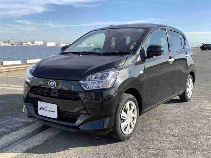 2019 Daihatsu Mira Es