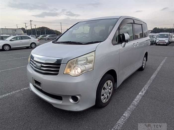 2011 Toyota Noah