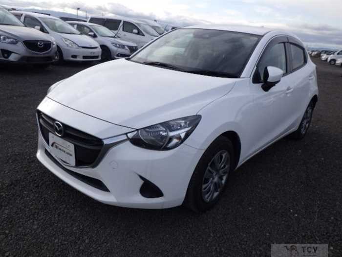 2019 Mazda Demio