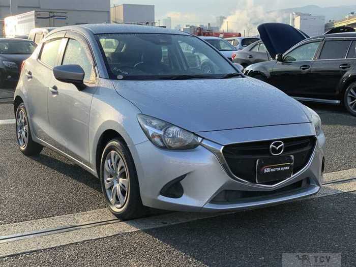 2019 Mazda Demio