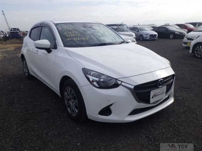 2019 Mazda Demio