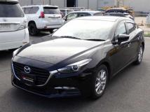 2016 Mazda Axela