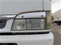 2004 Isuzu Elf