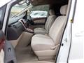2004 Toyota Alphard