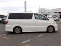2004 Toyota Alphard