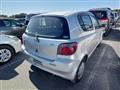 2001 Toyota Vitz