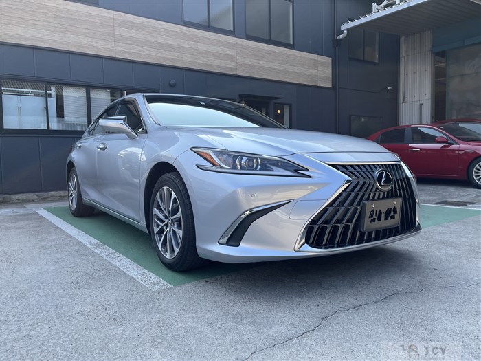 2023 Lexus ES