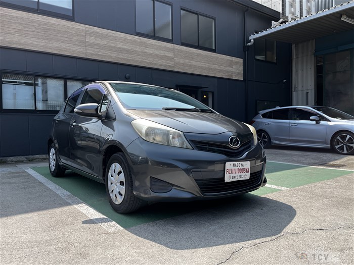 2013 Toyota Vitz