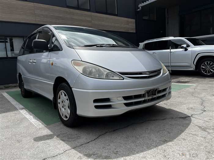 2001 Toyota Estima