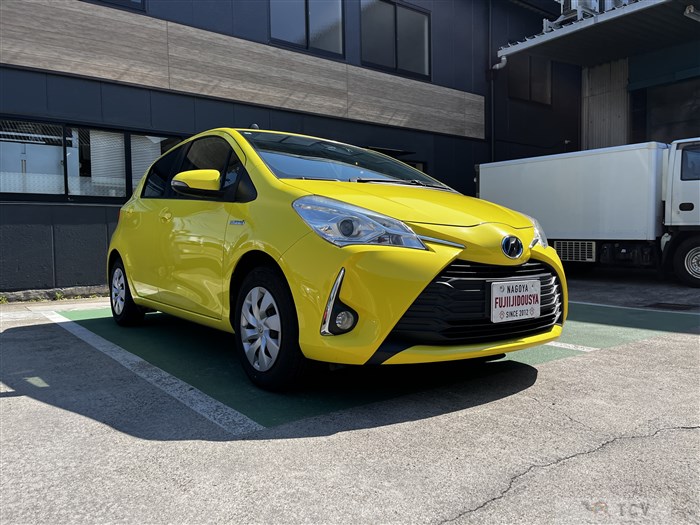 2017 Toyota Vitz