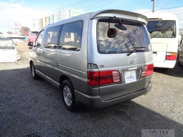 2000 Toyota Grand Hiace