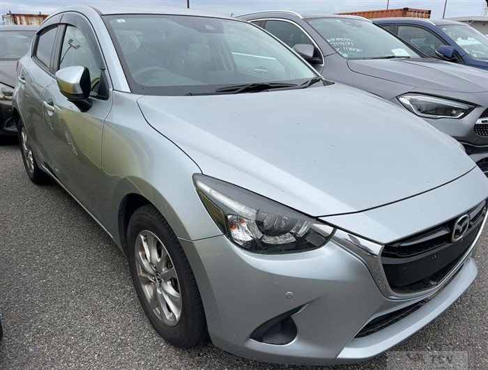 2019 Mazda Demio
