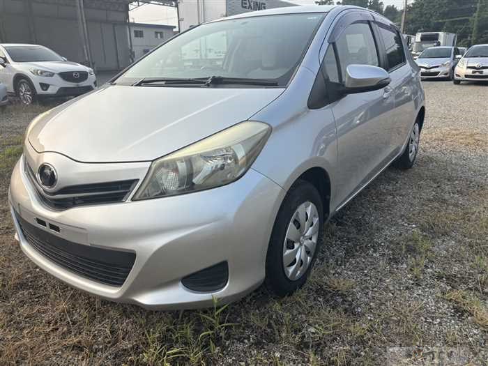 2011 Toyota Vitz