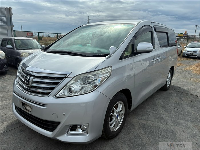2013 Toyota Alphard