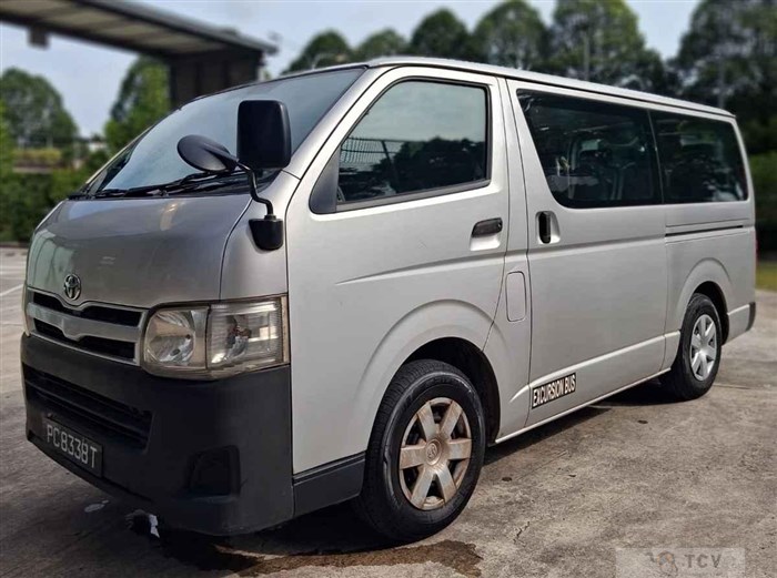 2011 Toyota Hiace Van