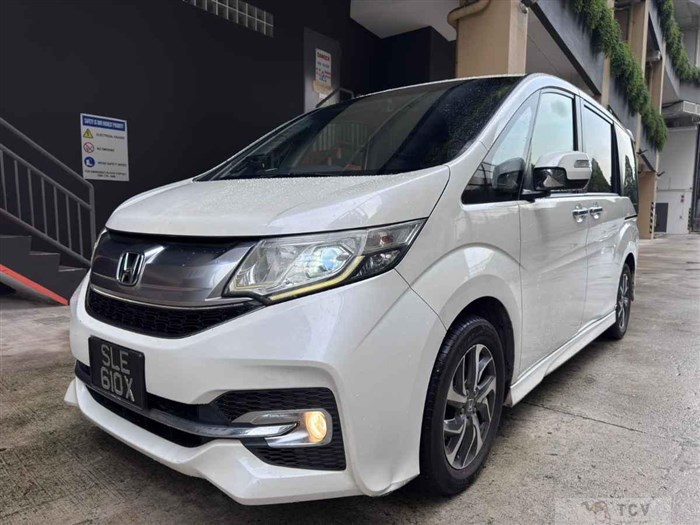 2016 Honda Step WGN