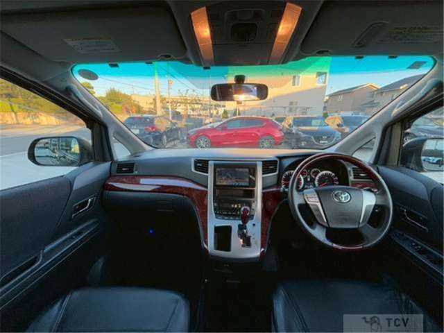 2010 Toyota Vellfire