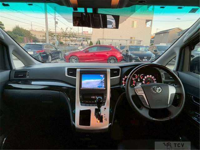 2013 Toyota Vellfire