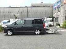 2005 Toyota Noah
