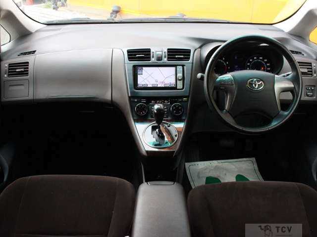 2011 Toyota Mark X Zio