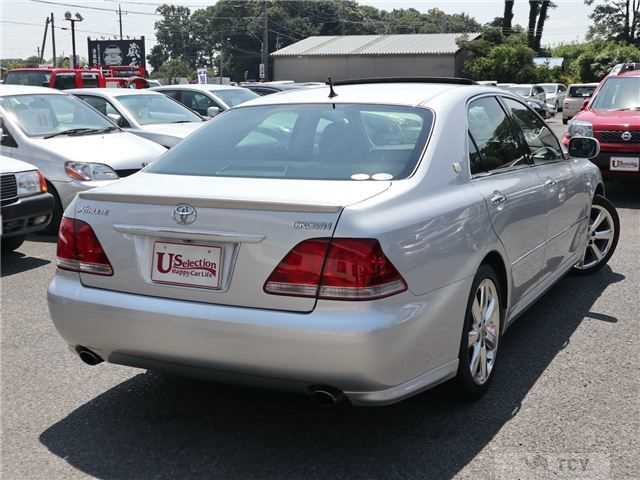 2005 Toyota Crown
