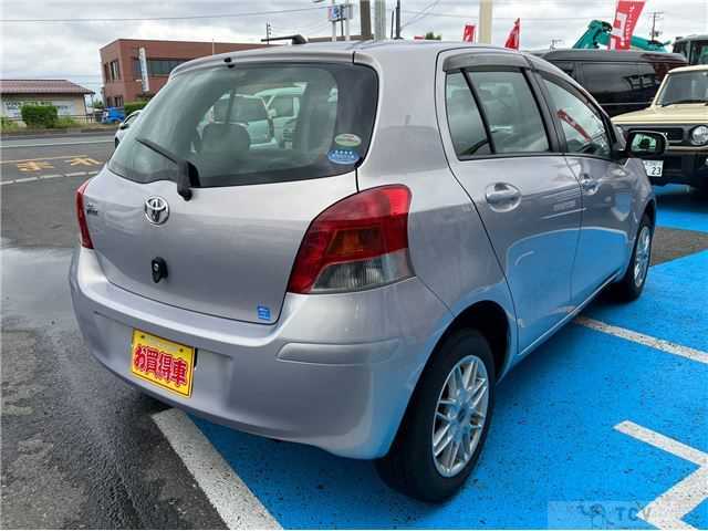 2010 Toyota Vitz