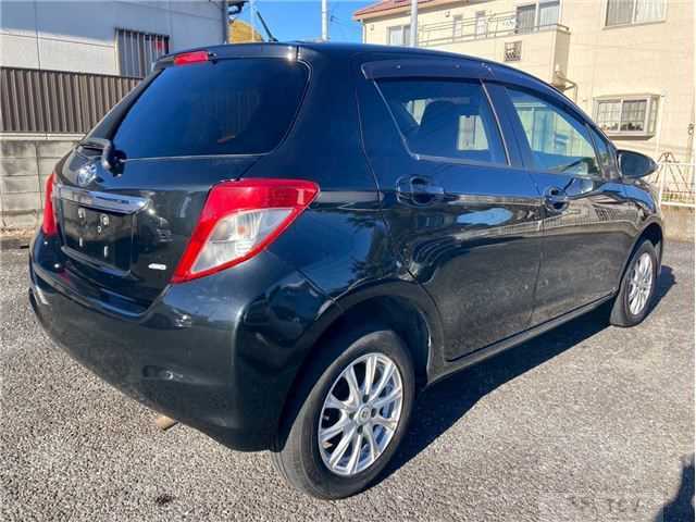 2014 Toyota Vitz