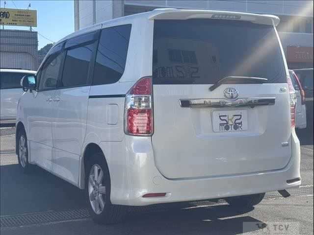 2008 Toyota Noah