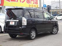 2010 Toyota Voxy