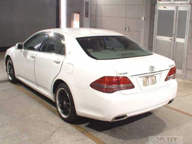2009 Toyota Crown