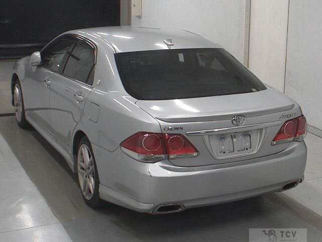 2012 Toyota Crown