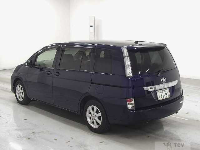 2012 Toyota Isis