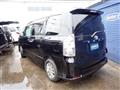 2010 Toyota Voxy