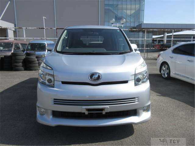 2007 Toyota Voxy