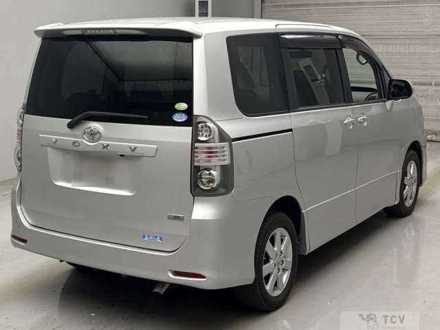 2008 Toyota Voxy