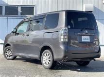 2011 Toyota Voxy